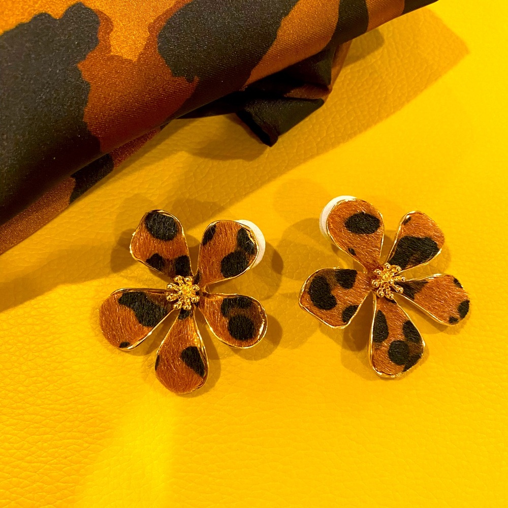 Leopard Print Flower Earrings